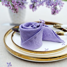 Laden Sie das Bild in den Galerie-Viewer, Purple linen napkins