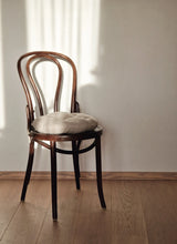 Charger l'image dans la galerie, Linen Chair Pad with Ties - Round Square Striped Seat Cushion - Natural French Style Heavy Weight 100% Linen Fabric