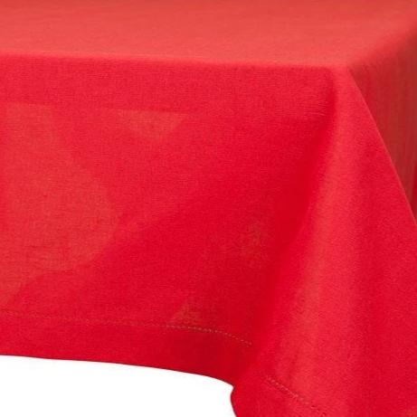 Tischdecke aus rotem Leinen