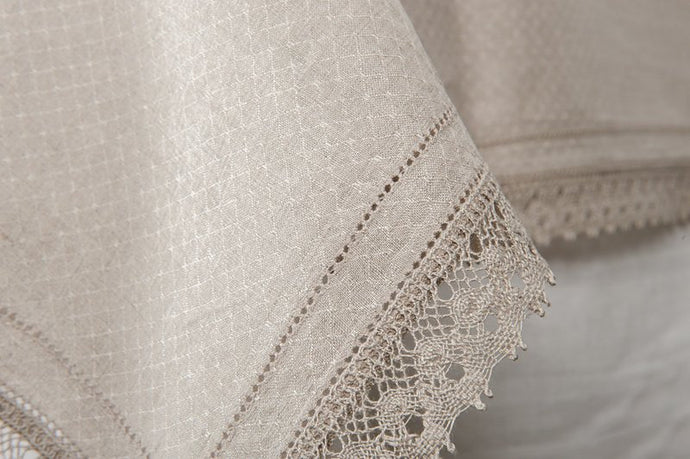 Natural Linen Table Cloth with Lace.