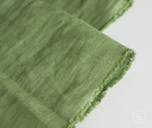 Charger l&#39;image dans la galerie, Tissu en lin vert pomme - Matériel de lin 100 % lin lavé à la pierre au mètre - Lin au mètre